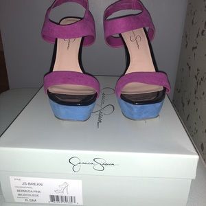 Jessica Simpson a Tran Bermuda pink microsuede hee